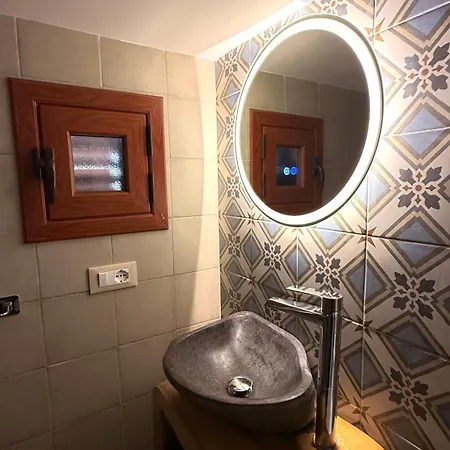 Luxury Vittoria